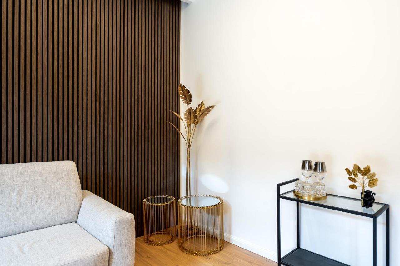 Bilocale Moderno - City Center Milano Ngoại thất bức ảnh