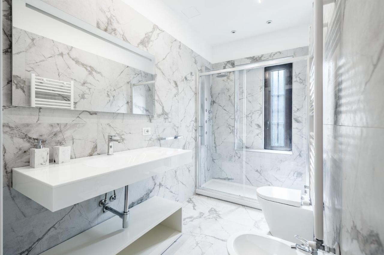 Bilocale Moderno - City Center Milano Ngoại thất bức ảnh